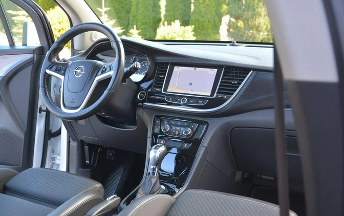 Opel Mokka cena 69900 przebieg: 120683, rok produkcji 2018 z Łomża małe 562